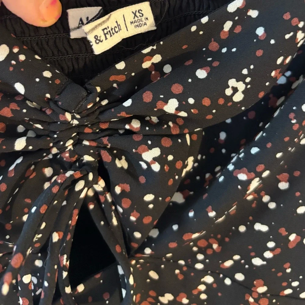 Abercrombie & Fitch Black polka dot crop Blouse